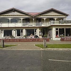 South Sea Hotel - Stewart Island